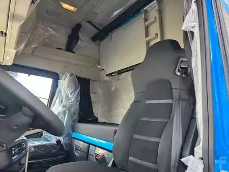 Miscelaneo 0 Iveco S-Way AS440S50T/P Standklima+Heizung LED (11)