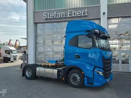 Miscelaneo 0 Iveco S-Way AS440S50T/P Standklima+Heizung LED (4)