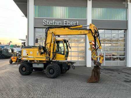 Pelle sur pneus 2009 Liebherr A 900 C ZW Litronic / 19.616 h / 2009 (1)