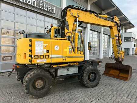 Pelle sur pneus 2009 Liebherr A 900 C ZW Litronic / 19.616 h / 2009 (3)
