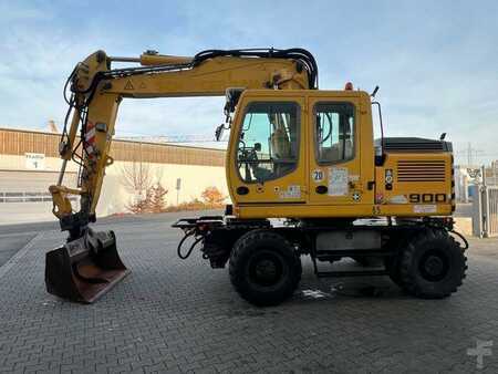 Pelle sur pneus 2009 Liebherr A 900 C ZW Litronic / 19.616 h / 2009 (6)