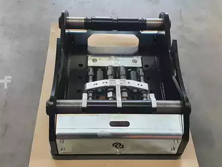 Vedlegg 0 OilQuick OQ70/55 Adapterplatte für Westtech NEU (3)