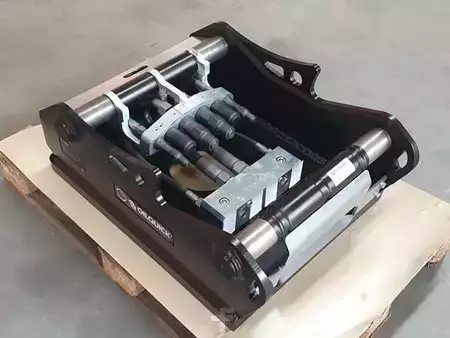 Vedlegg 0 OilQuick OQ70/55 Adapterplatte für Westtech NEU (6)