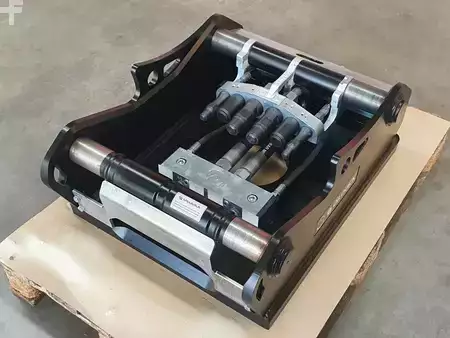 Vedlegg 0 OilQuick OQ70/55 Adapterplatte für Westtech NEU (8)