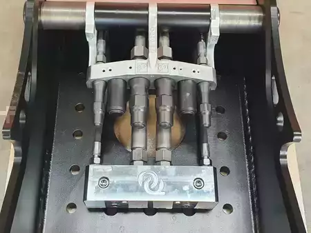 Vedlegg 0 OilQuick OQ70/55 Adapterplatte für Westtech NEU (9)