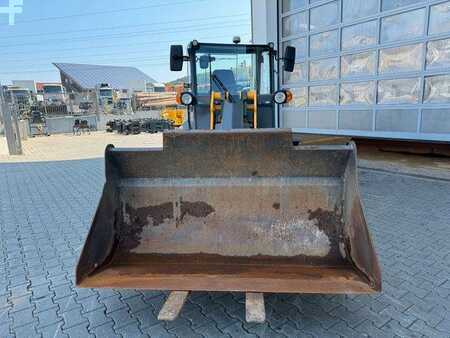 Radlader 2022 Ahlmann AX 850 / nur: 671h / 11.2022 / Gabel / Schaufel (7)