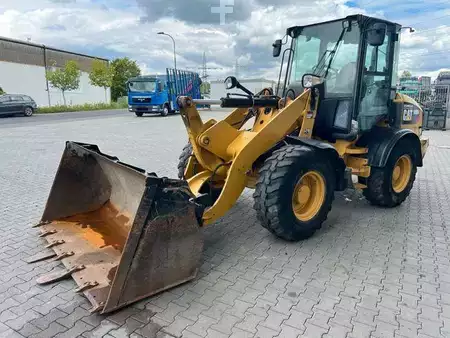 Cargadoras de ruedas 2015 Caterpillar 908M / 3.000h / Gabel / Schaufel (10)