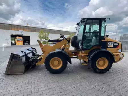 Cargadoras de ruedas 2015 Caterpillar 908M / 3.000h / Gabel / Schaufel (9)