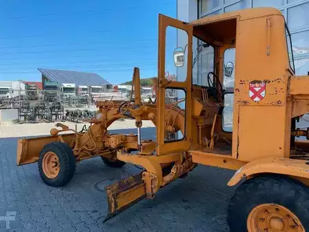 Równiarki 1963 Frisch Grader 50D / 10.752h / 1963 (11)