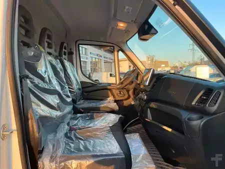 Ostatní 0 Iveco Daily 35S18 HA8 3.0L *R3.520mm*Automatik*Kamera (20)