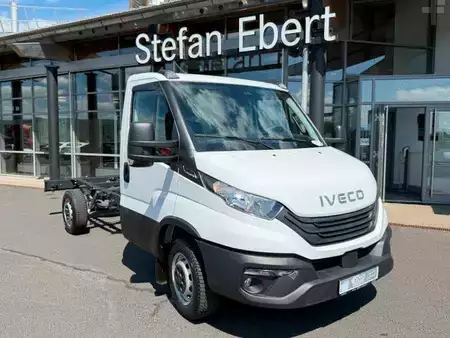 Pozostałe 0 Iveco Daily 35S16 HA8 *R3.450mm*Automatik* (1)