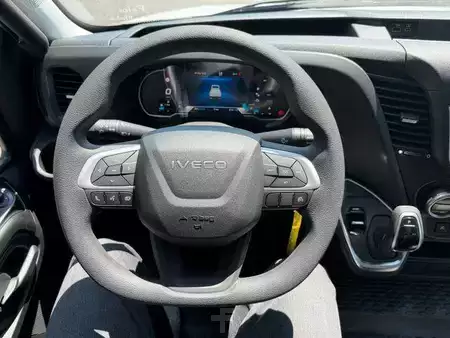 Pozostałe 0 Iveco Daily 35S16 HA8 *R3.450mm*Automatik* (8)
