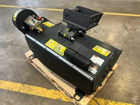 Ostatní 0 Seppi M. H3 105 / Schlegelmulcher 2-5to lagernd! / NEU (6)