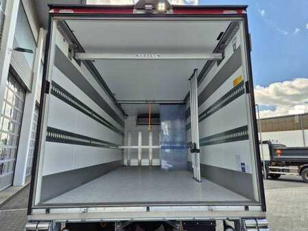 Pozostałe 0 Iveco S-Way AD190S40/FP ThermoKing T-1000R LBW Tür AHK (13)