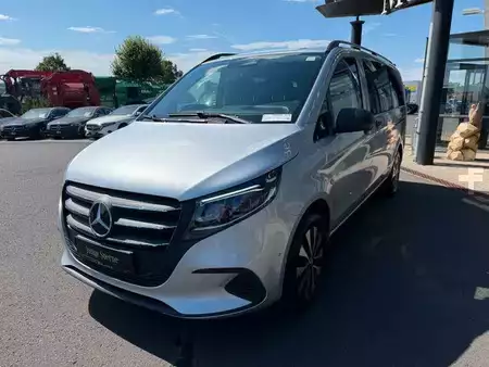 Outro 2025 Mercedes-Benz Vito 116 CDI Tourer 4x4 AHK2,5 DISTRONIC Stdh (3)