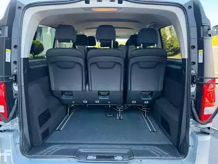 Outro 2025 Mercedes-Benz Vito 116 CDI Tourer 4x4 AHK2,5 DISTRONIC Stdh (6)
