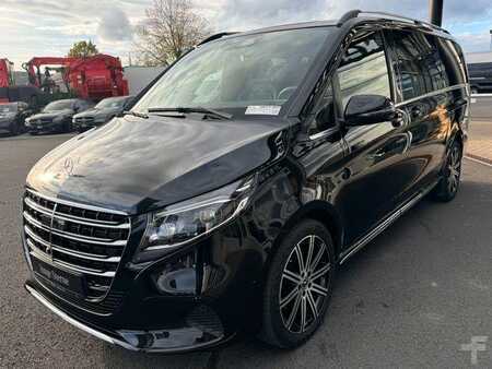 Other 2025 Mercedes-Benz V 300 d EXCLUSIVE AIRMATIC AHK2,5 Standheiz (3)