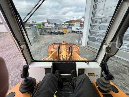 Outro 1996 Liebherr LR 622 Laderaupe / 9.594h / 1996 (11)