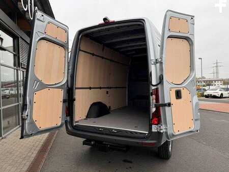 Outro 2025 Mercedes-Benz Sprinter 319 CDI 4x4 3665 Klima Standheiz AHK (7)
