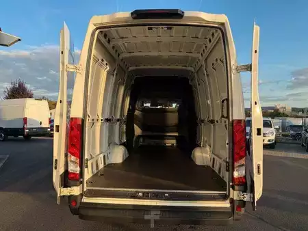 Other 2022 Iveco Daily 35S14H CRV , Crewcab, 7-Sitze, Klima (5)
