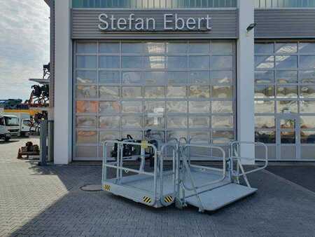 Ostatní 2022 Magni Arbeitskorb drehbar & ausziehbar 1.000 kg (1)