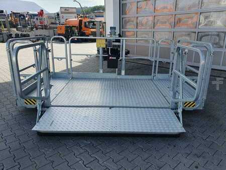 Ostatní 2022 Magni Arbeitskorb drehbar & ausziehbar 1.000 kg (11)