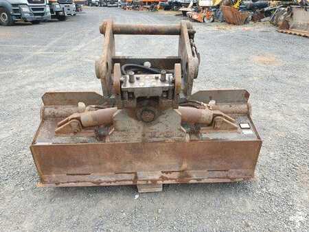Muut 0 [div] Nagel hydraulischer Grabenräumlöffel / SW48 (5)