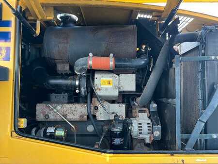 Chargeuse sur pneus 2005 Komatsu WA 250 PT - 5H / 12.390h / (16)
