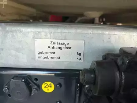 Outro 2005 MAN 8.150 Feuerwehr Schaum-Löschfahrzeug SLF 25/25 (17)