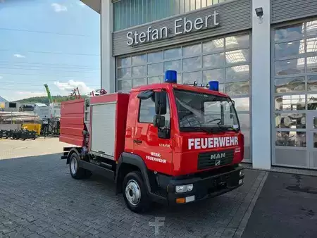 Outro 2005 MAN 8.150 Feuerwehr Schaum-Löschfahrzeug SLF 25/25 (2)