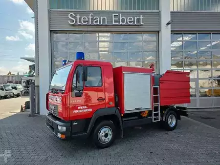Outro 2005 MAN 8.150 Feuerwehr Schaum-Löschfahrzeug SLF 25/25 (3)