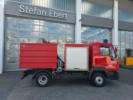 Outro 2005 MAN 8.150 Feuerwehr Schaum-Löschfahrzeug SLF 25/25 (6)