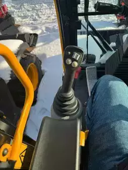 Mobil gravemaskin 2024 JCB Hydradig Pro / Skid-Steer-Aufnahme / 375h / 2024 (18)