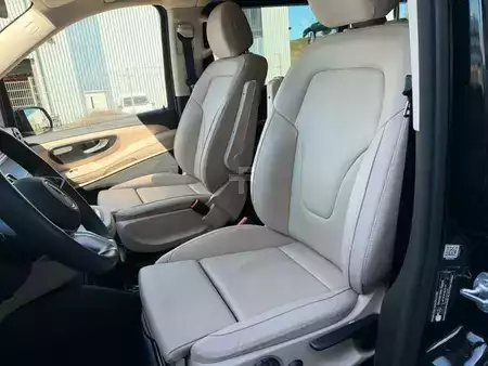 Ostatní 2025 Mercedes-Benz V 250 d AVA DISTRONIC AHK2,5to elektr Türen 360 (11)