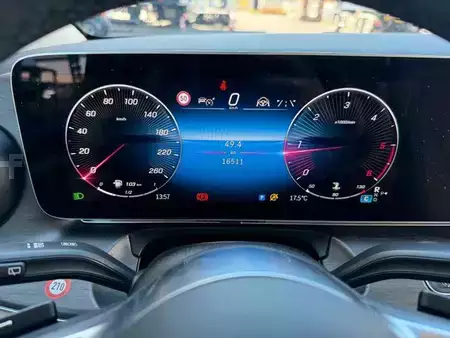 Ostatní 2025 Mercedes-Benz V 250 d AVA DISTRONIC AHK2,5to elektr Türen 360 (17)