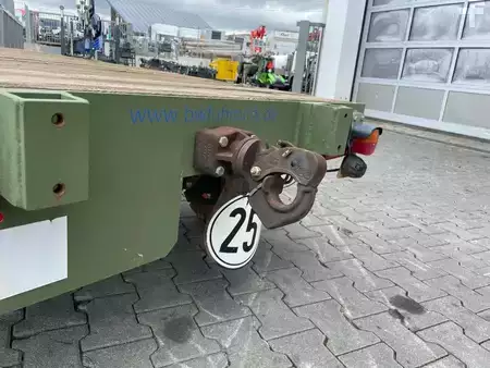 Outro 2018 Pefra Anhänger 3100 / Länge: 2,55 m / 2.810 kg / 2018 (11)