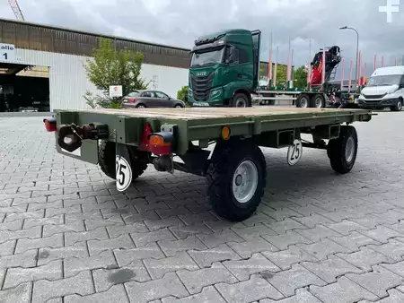 Outro 2018 Pefra Anhänger 3100 / Länge: 2,55 m / 2.810 kg / 2018 (6)