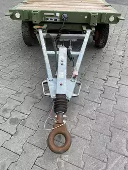 Outro 2018 Pefra Anhänger 3100 / Länge: 2,55 m / 2.810 kg / 2018 (9)