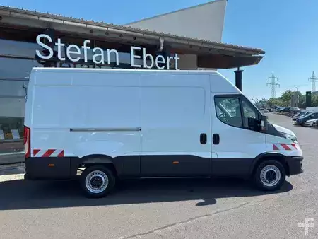 Andet 2023 Iveco Daily 35S14 *R3.520mm*AHK*Kamera* (10)