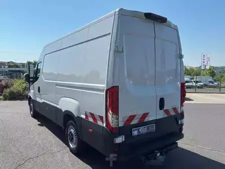 Andet 2023 Iveco Daily 35S14 *R3.520mm*AHK*Kamera* (4)