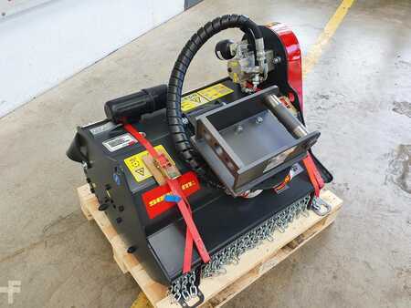 Ostatní 0 Seppi M. H3 085 / Schlegelmulcher / 2-5to / lagernd! / N (9)