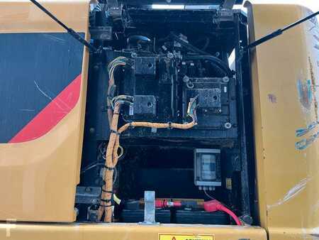 Caterpillar MH3024 / MH 3024 / Greifer / 2018 / 10.735h