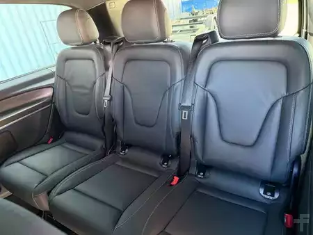 Ostatní 2025 Mercedes-Benz V 300 d 4MATIC AVA Extral AHK DISTRONIC Standh (8)