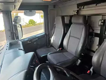 Annet 2013 Scania R 380 CB 4x4 HHZ Allrad 3 Sitze Schalter Klima (15)