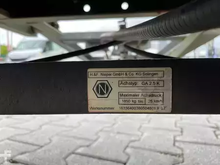 Outro 2018 Pefra Anhänger 3100 / Länge: 2,55 m / 2.810 kg / 2018 (17)