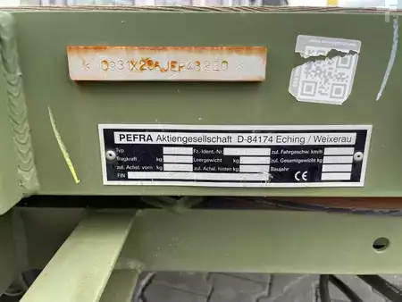 Outro 2018 Pefra Anhänger 3100 / Länge: 2,55 m / 2.810 kg / 2018 (18)
