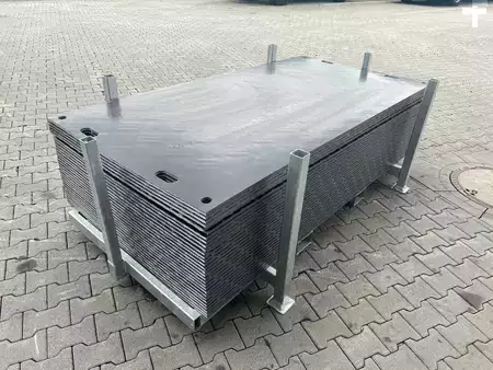 Attachments 0 [div] Fahrbahnplatten  / Fahrplatten inkl. Gestell / NEU (5)