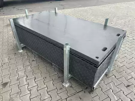 Attachments 0 [div] Fahrbahnplatten  / Fahrplatten inkl. Gestell / NEU (7)