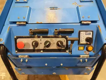 Pozostałe 2020 Weber TRC 86 Grabenwalze / 2020 / Funk / nur 143h (10)
