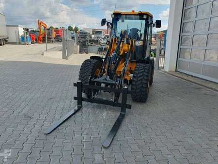 Pale Gommate 2025 JCB 407 SV / Neufahrzeug / Gabel (8)